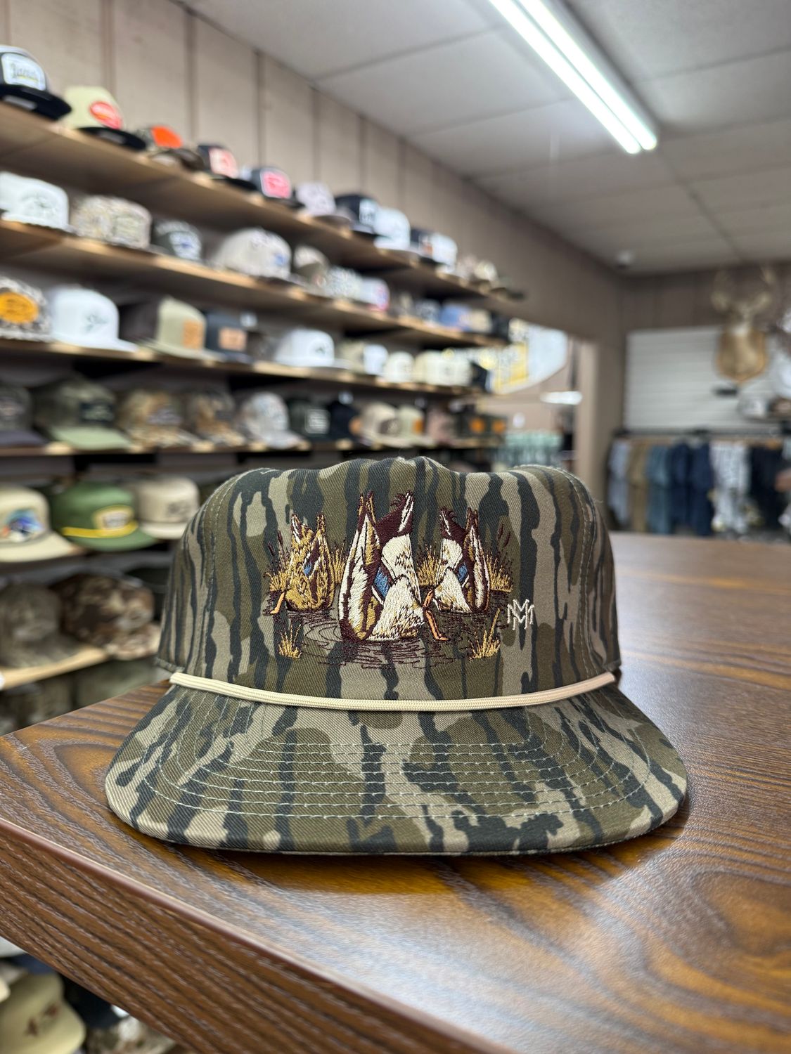 Feeding Time Rope Hat - Bottomland