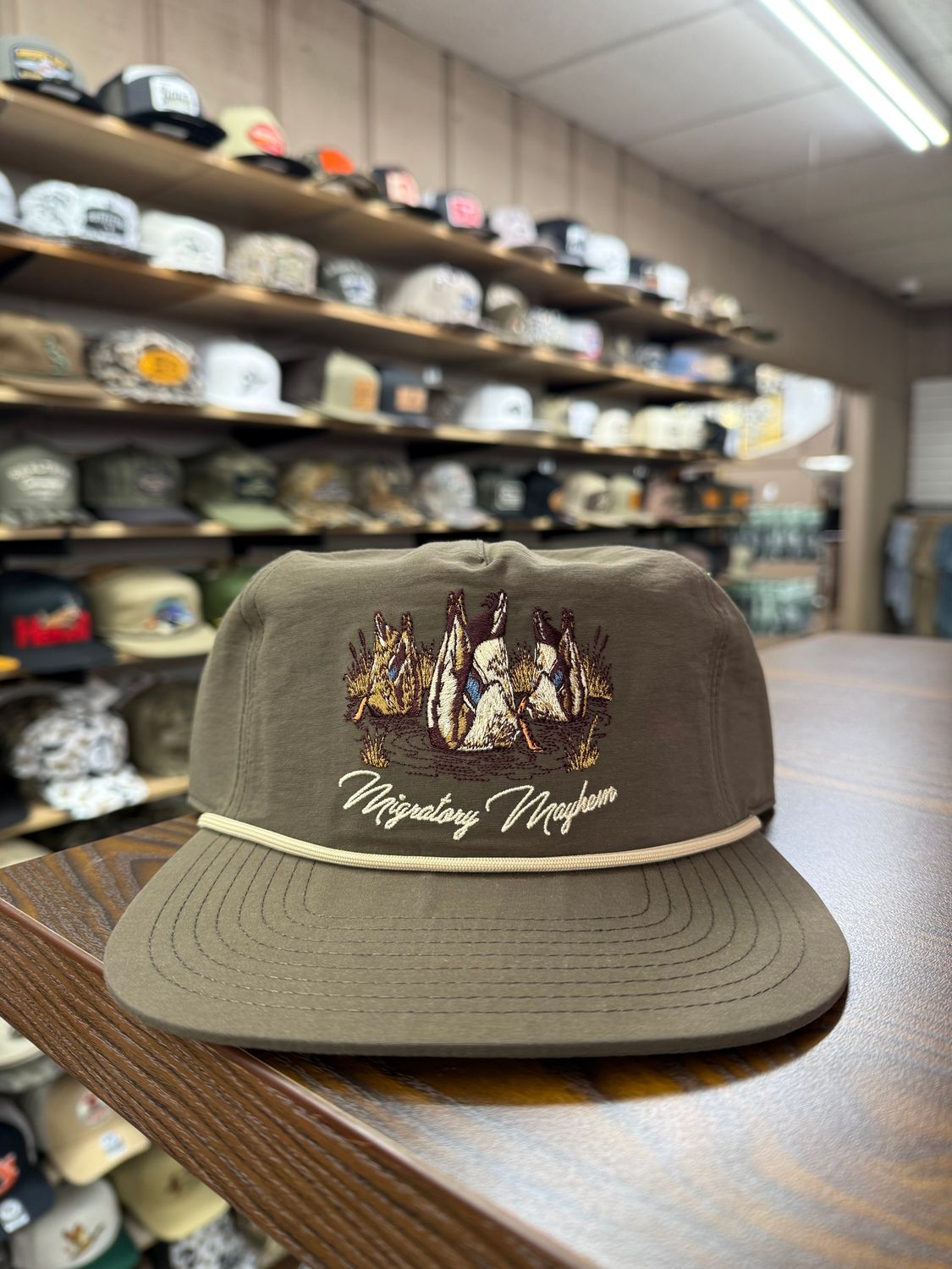 Feeding Time Rope Hat - Brown