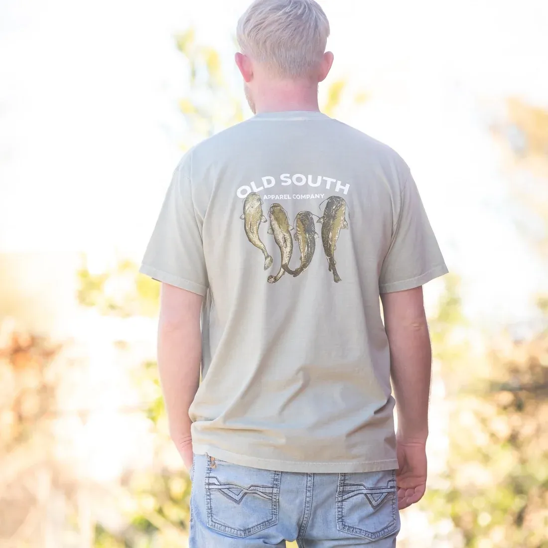Men's Flat Head Catfish Short Sleeve T-Shirt - Sandstone