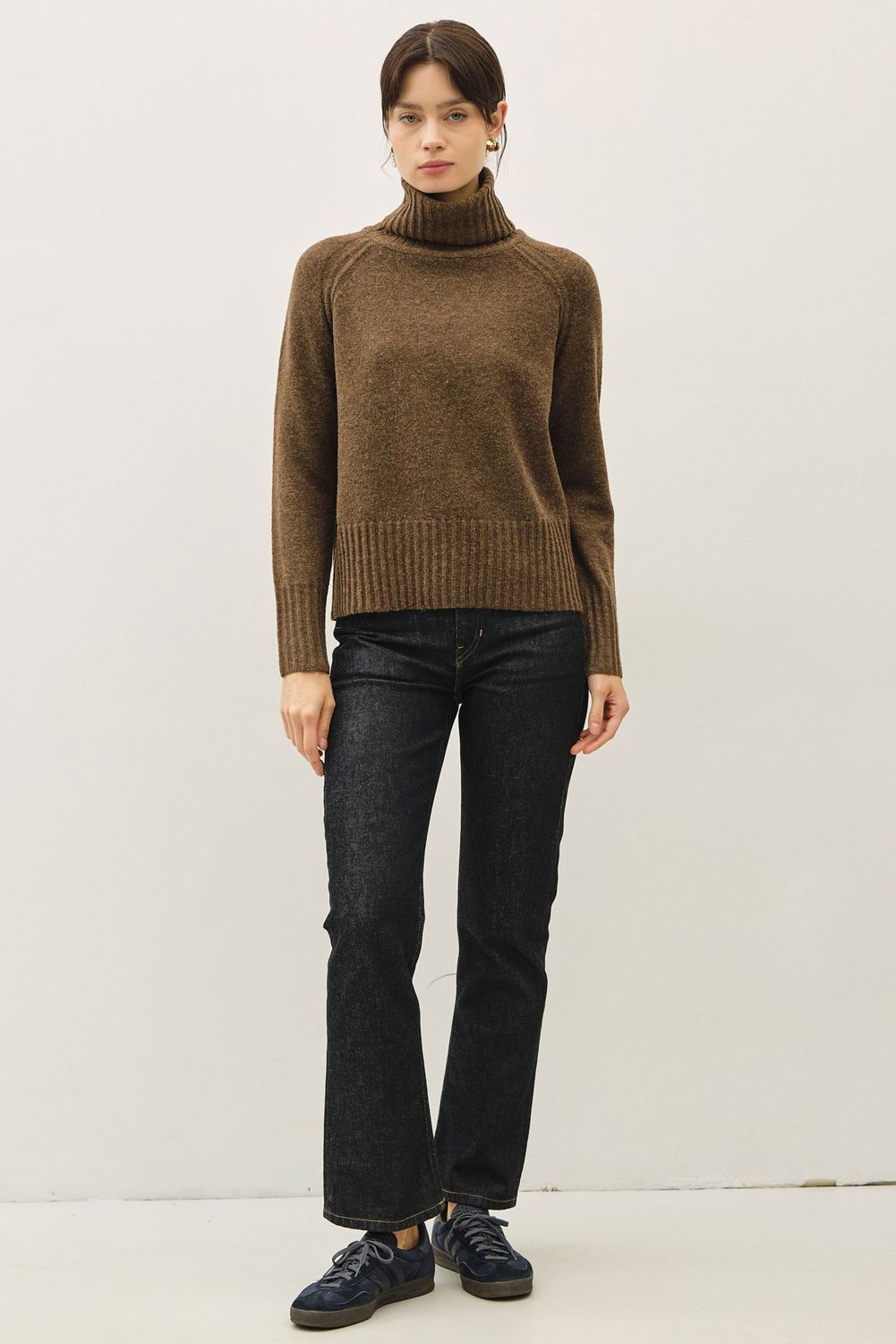The Signature Ribbed Turtleneck Sweater - Brown