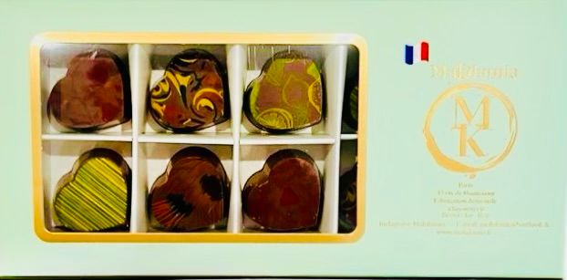 Love from Paris....Cœurs chocolat au lait 48%,fruits & praliné d'exception
