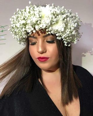זר לראש מודל