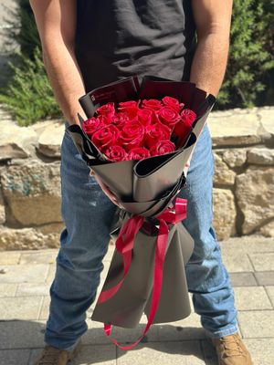 זר ורדים אדומים 15
