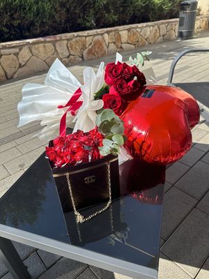תיק ממותג עם שוקולד איטלקי