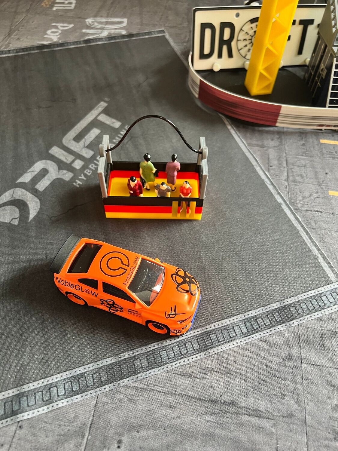 Zubehör Hängetribüne kompatibel mit Drift Dr!ft Sturmkind 1:43