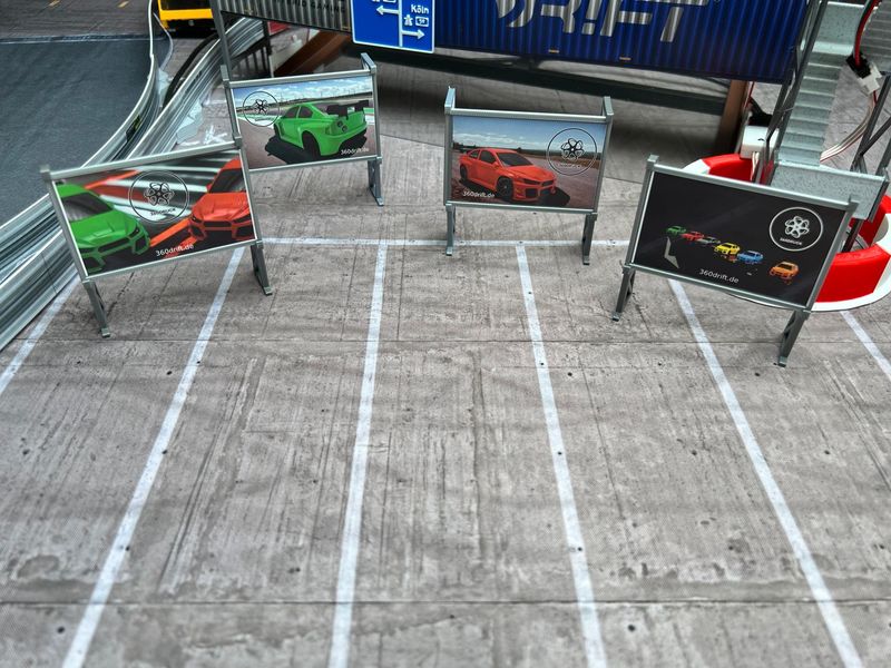 Zubehör Werbetafel Schilder Plakate kompatibel mit Drift Dr!ft Sturmkind 1:43