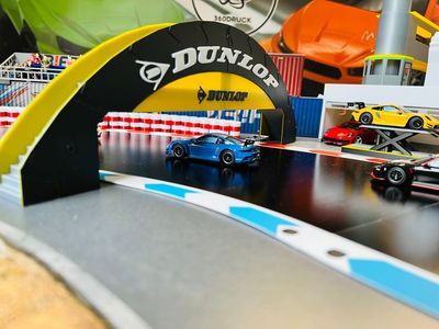 Zubehör Traverse Dunlop Nachbildung kompatibel mit Carrera Hybrid 1:50