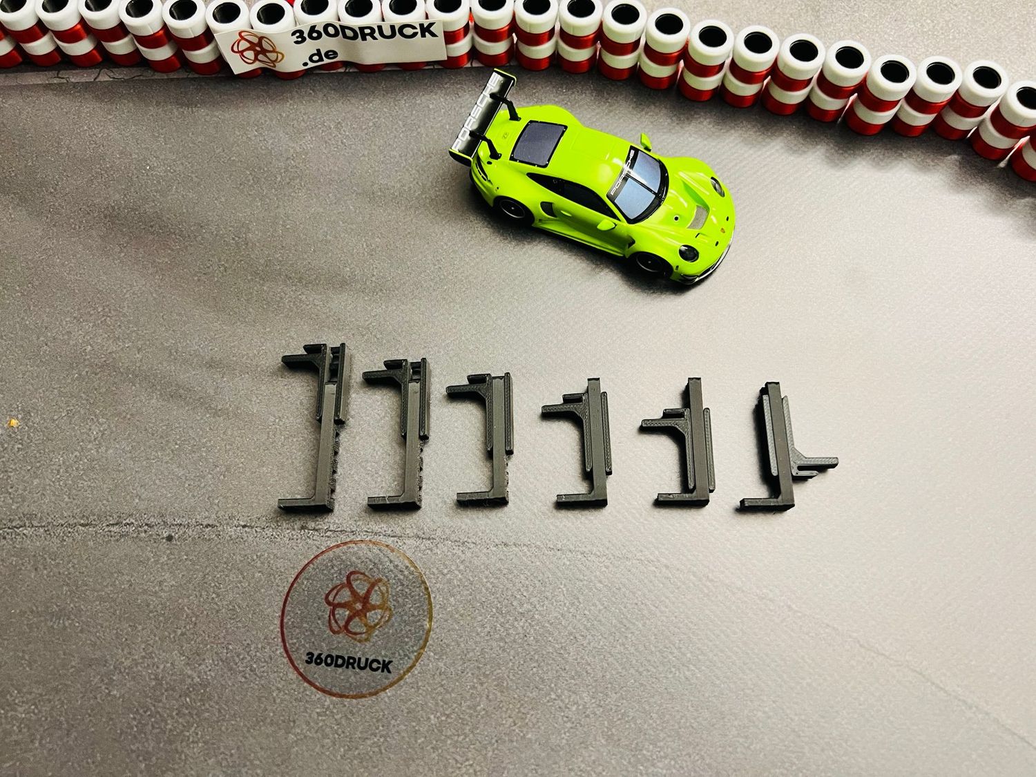 Zubehör Pfeiler Stützen Steilkurve HYlift kompatibel mit Carrera Hybrid 1:50