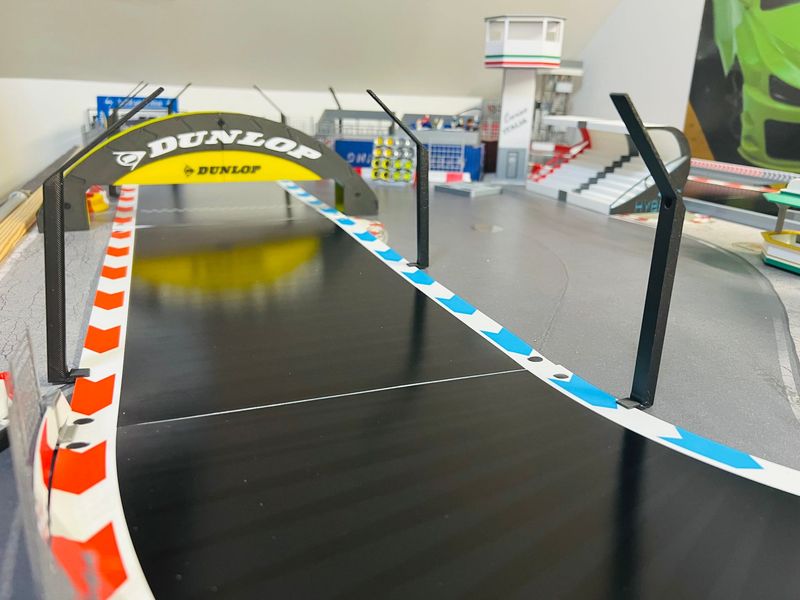 Zubehör Laternenmast Laterne kompatibel mit Carrera Hybrid 1:50