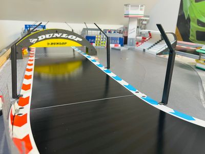 Zubehör Laternenmast Laterne kompatibel mit Carrera Hybrid 1:50