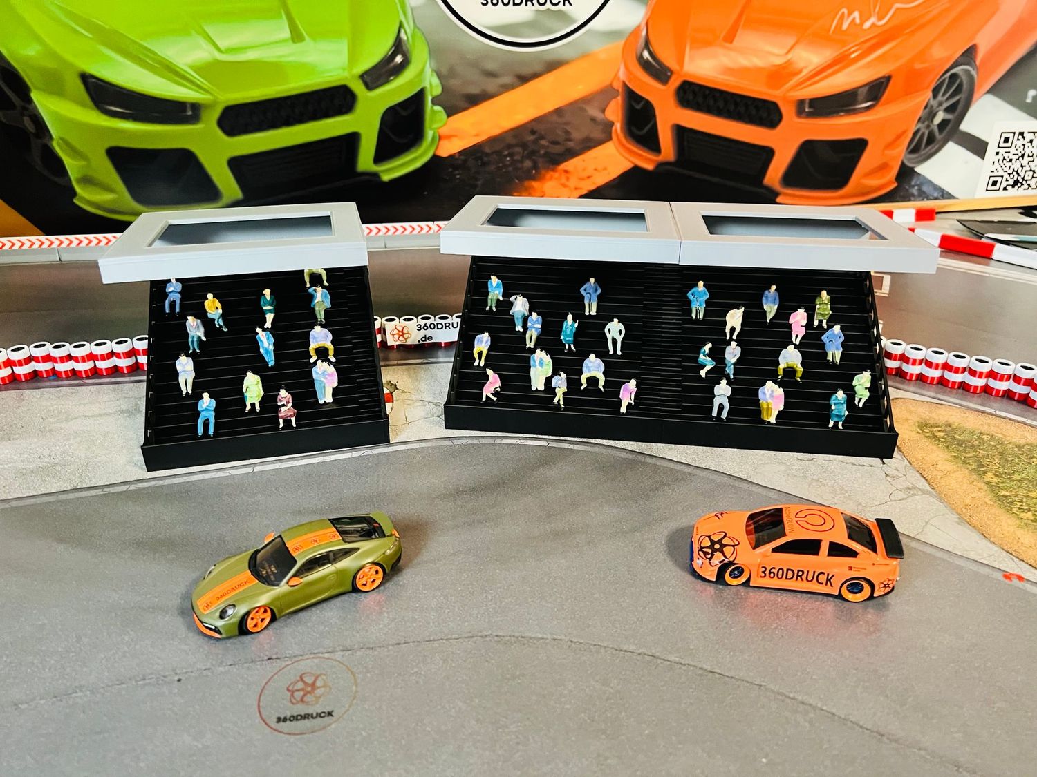 Tribüne Classic NEW 1:43