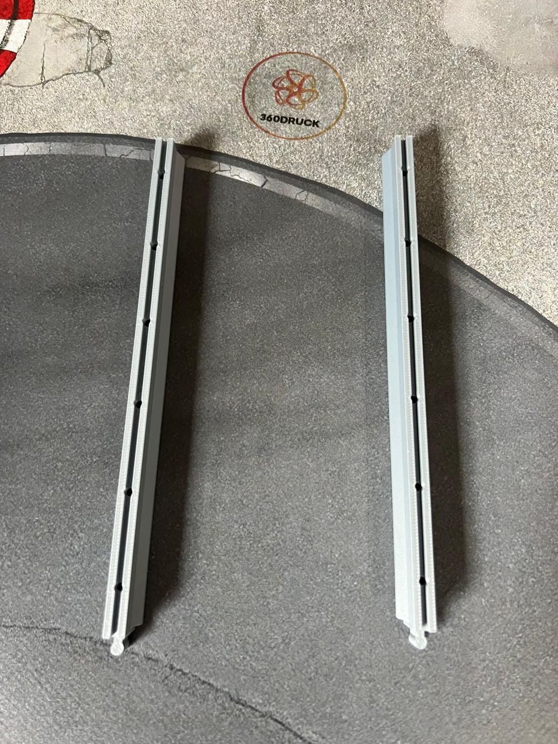 XL Streckenbegrenzung  360 Banden 2er Set 1:43