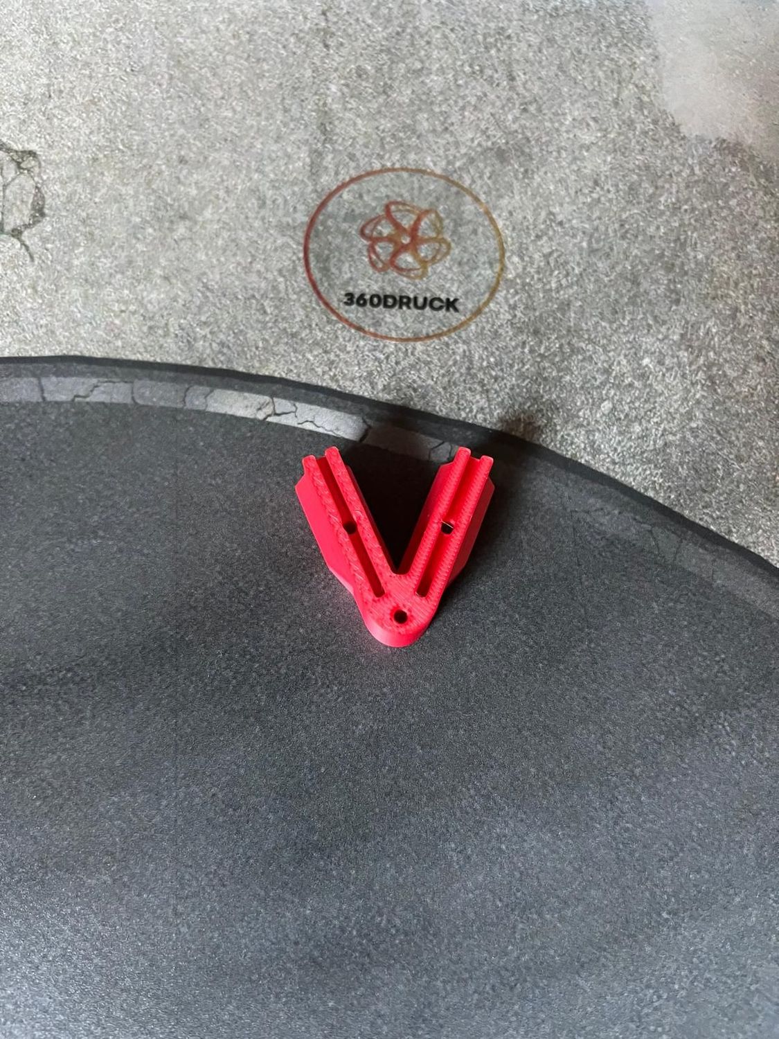 V- Streckenbegrenzung 360  Banden 1:43