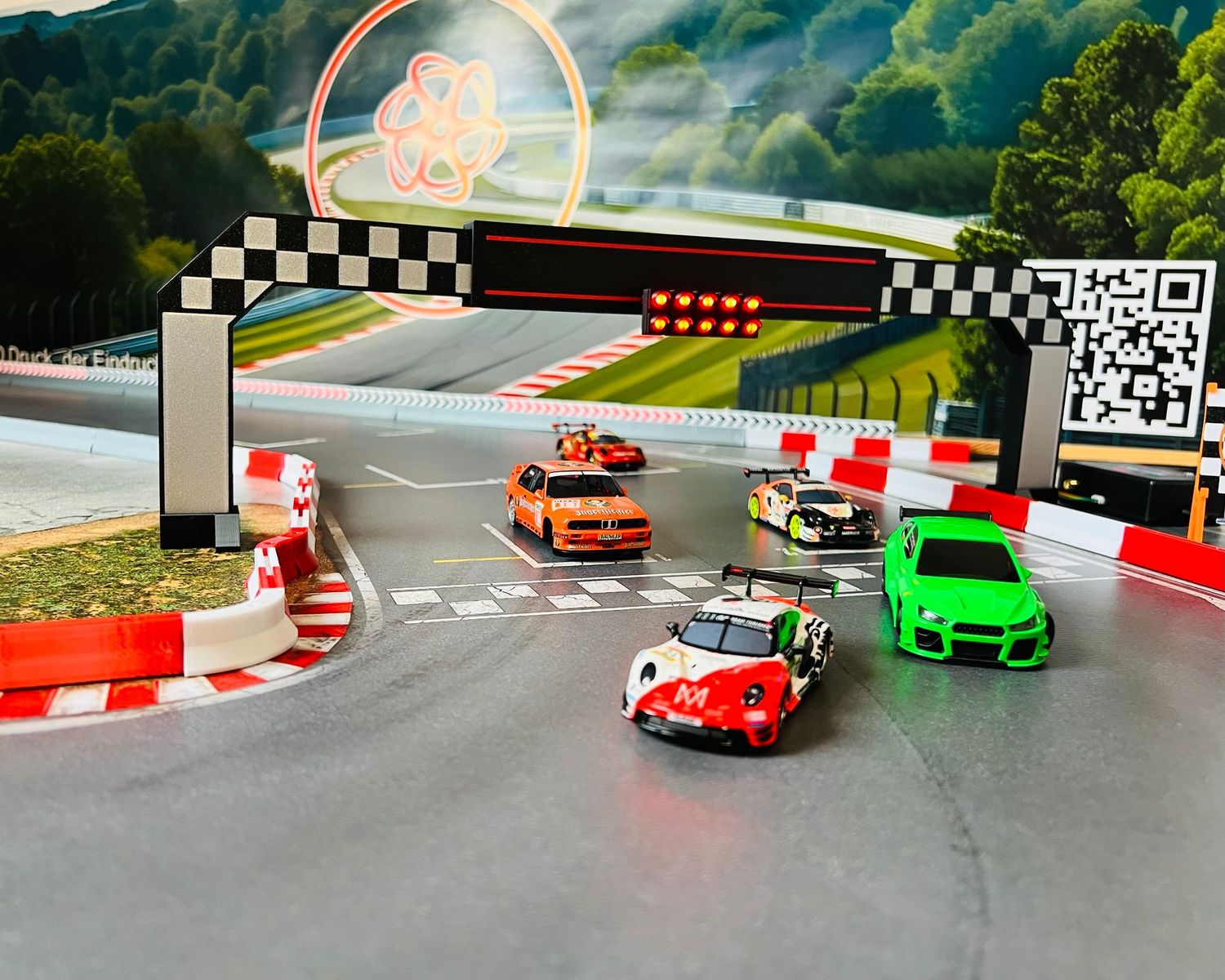 MRC Lap Counter Bundle inkl Ampel  8 NFC Tags + 8 Halterungen