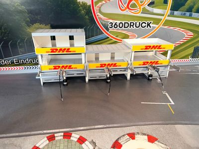 Boxengasse modular mit Werbefläche 1:43