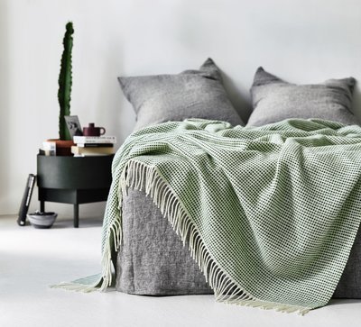 Norwegische Feinwolldecke Røros Tweed Punkt 150x210cm Norwegische Feinwolldecke Røros Tweed Punkt 150x210cm
