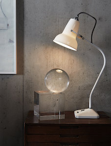 1227™ Mini Ceramic Tischleuchte von Anglepoise 1227™ Mini Ceramic Tischleuchte von Anglepoise