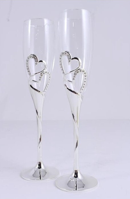 Champagne Flutes - Two Hearts