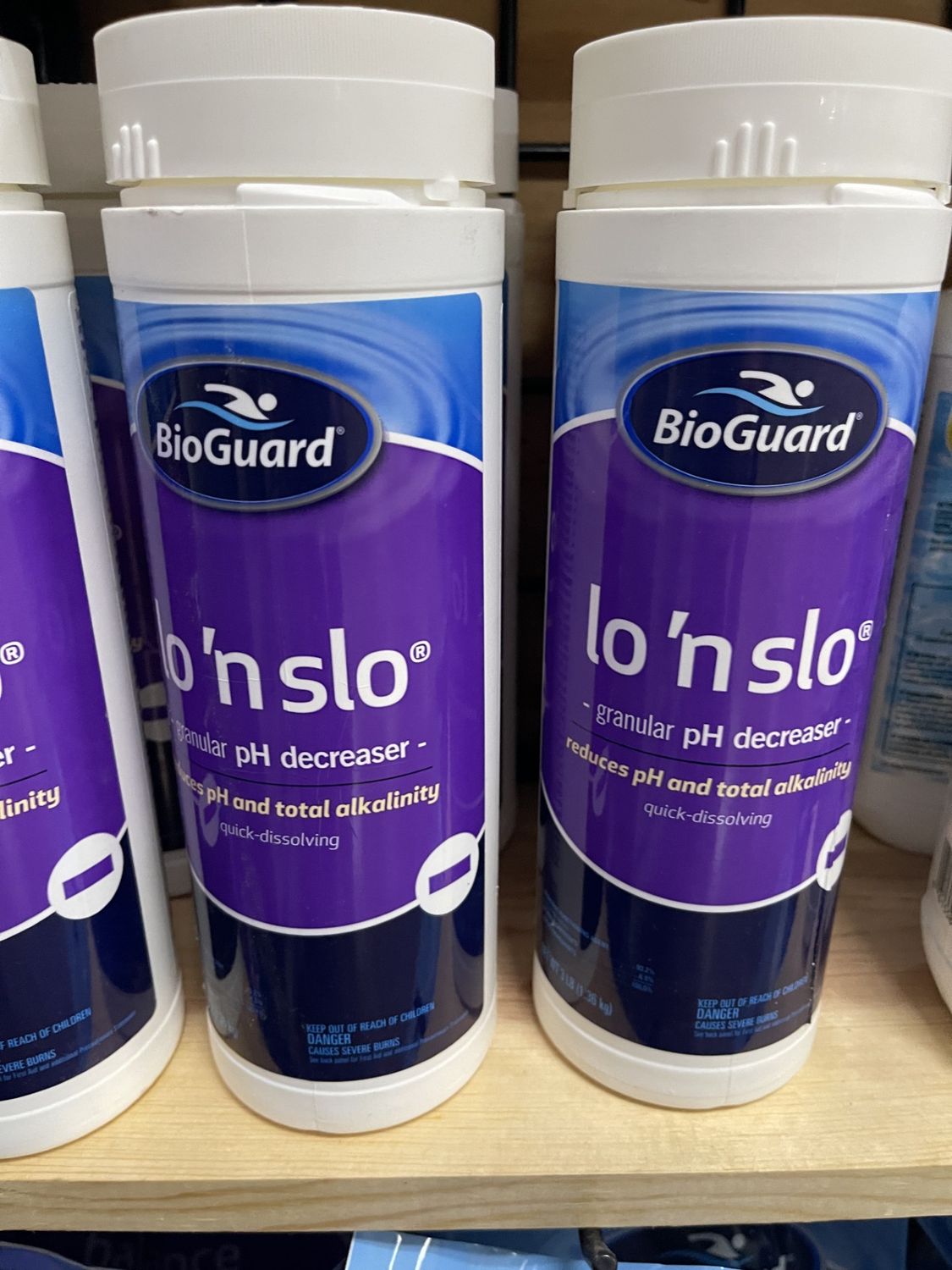 Balance - BioGuard - pH Decreaser - Lo ‘N Slo - 3lb 2561 (23330)