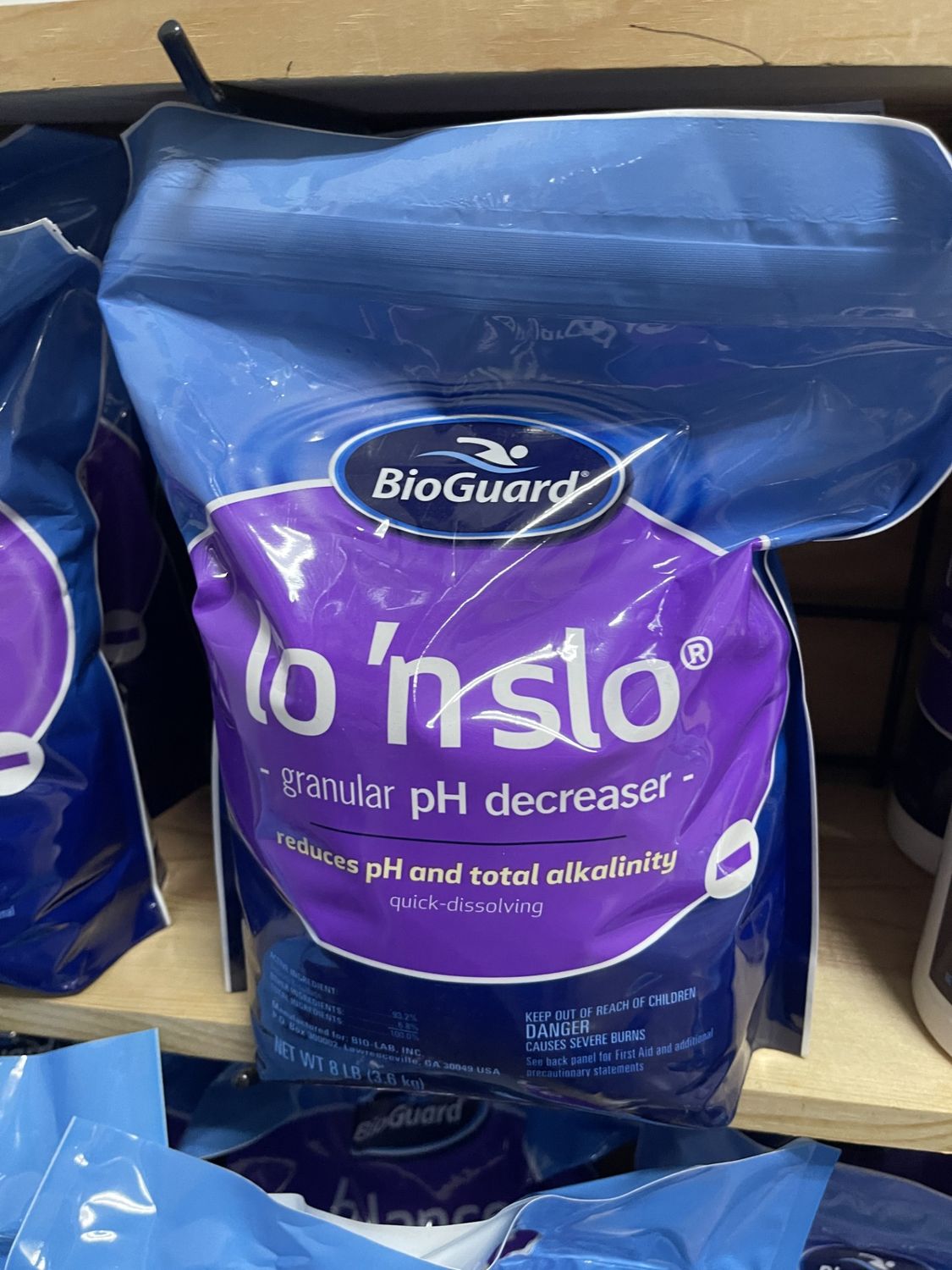 Balance - BioGuard - pH Decreaser- Lo ‘N Slo - 8lb 416