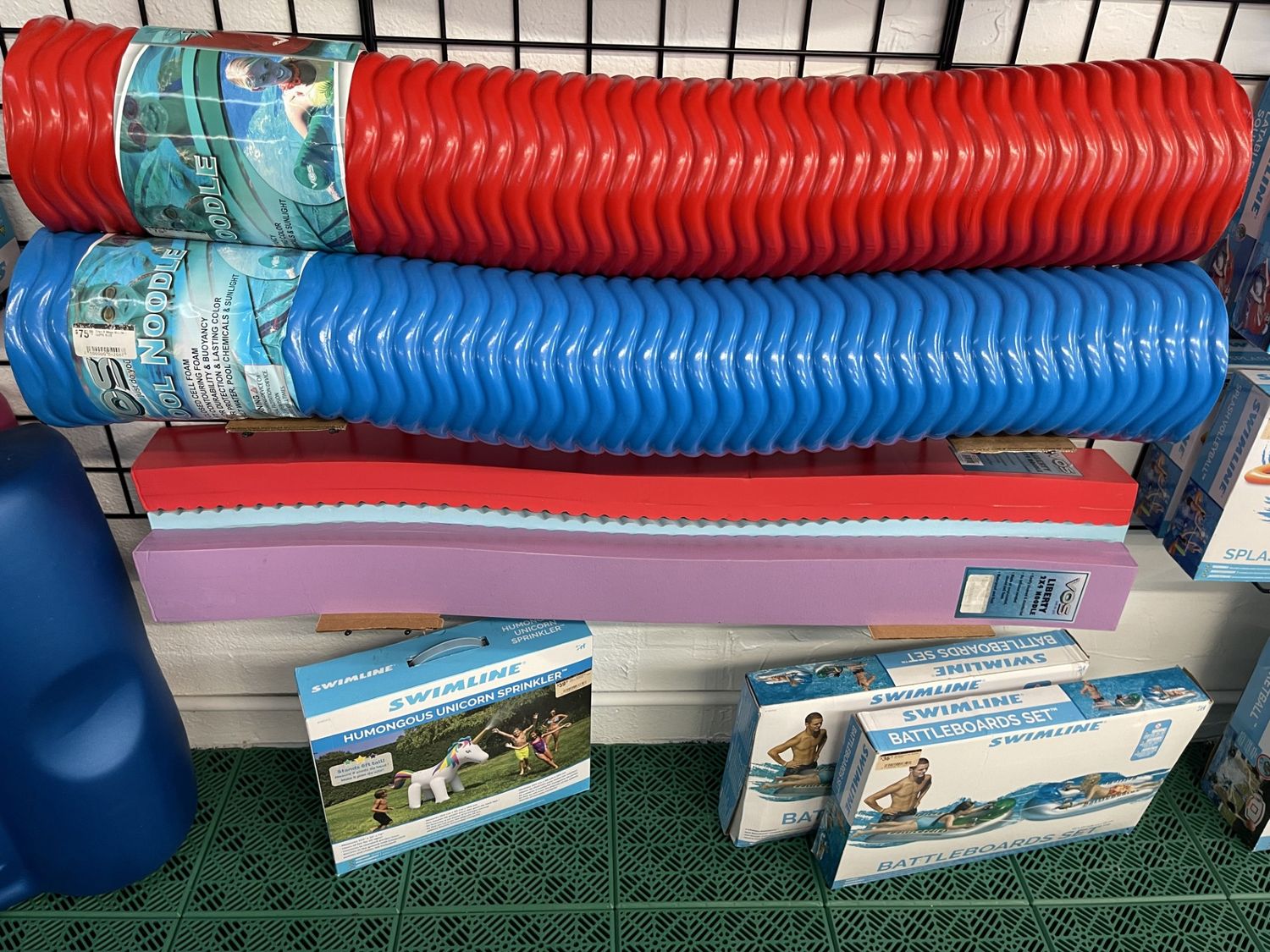 Mega Wavy Noodle Capri Blue