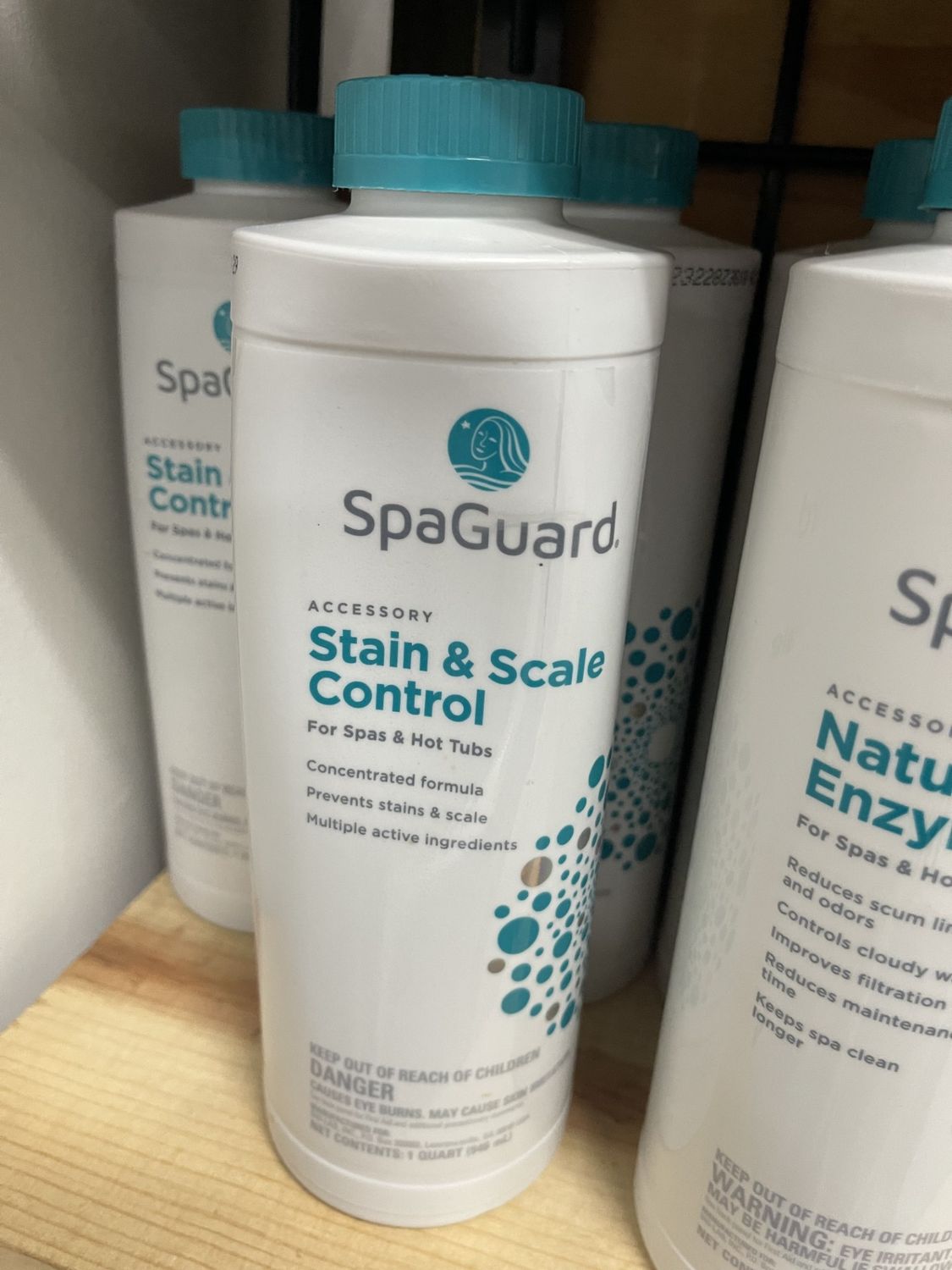 Maintain - SpaGuard - Stain & Scale Control - 1 QT - 2474 Maintain - SpaGuard - Stain & Scale Control - 1 QT - 2474