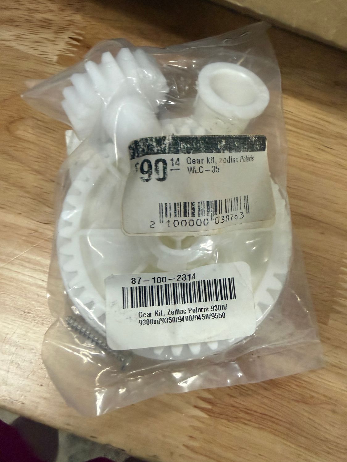 White Transmission Gear and Bushing Kit for Polaris® Pool Cleaner
