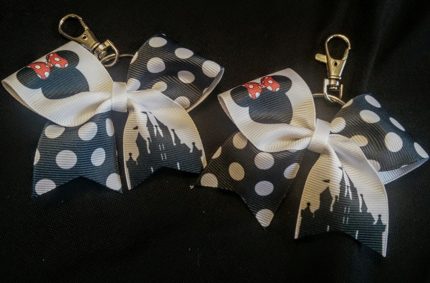 Minnie Castle Keychain