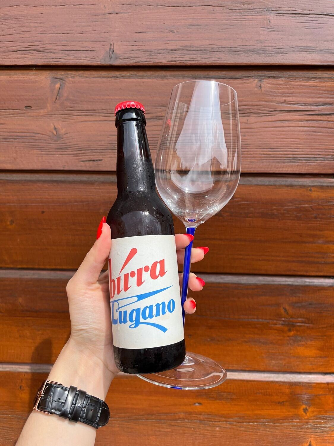 Le carton de 12 de la &quot;Lugano&quot;