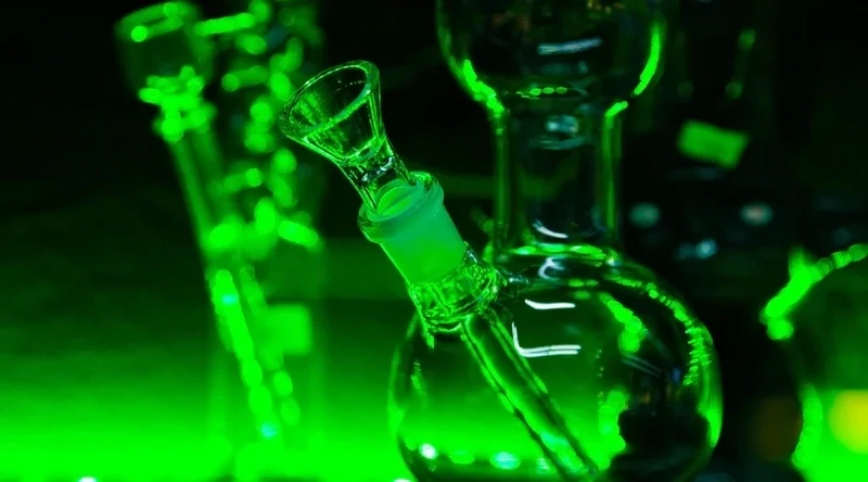 Heady Glass &amp; Classics
