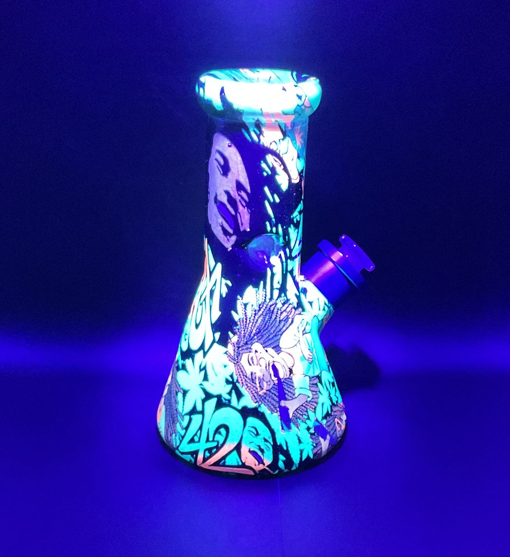 Blacklight 8&quot; Beakers, Color: Mob Barley