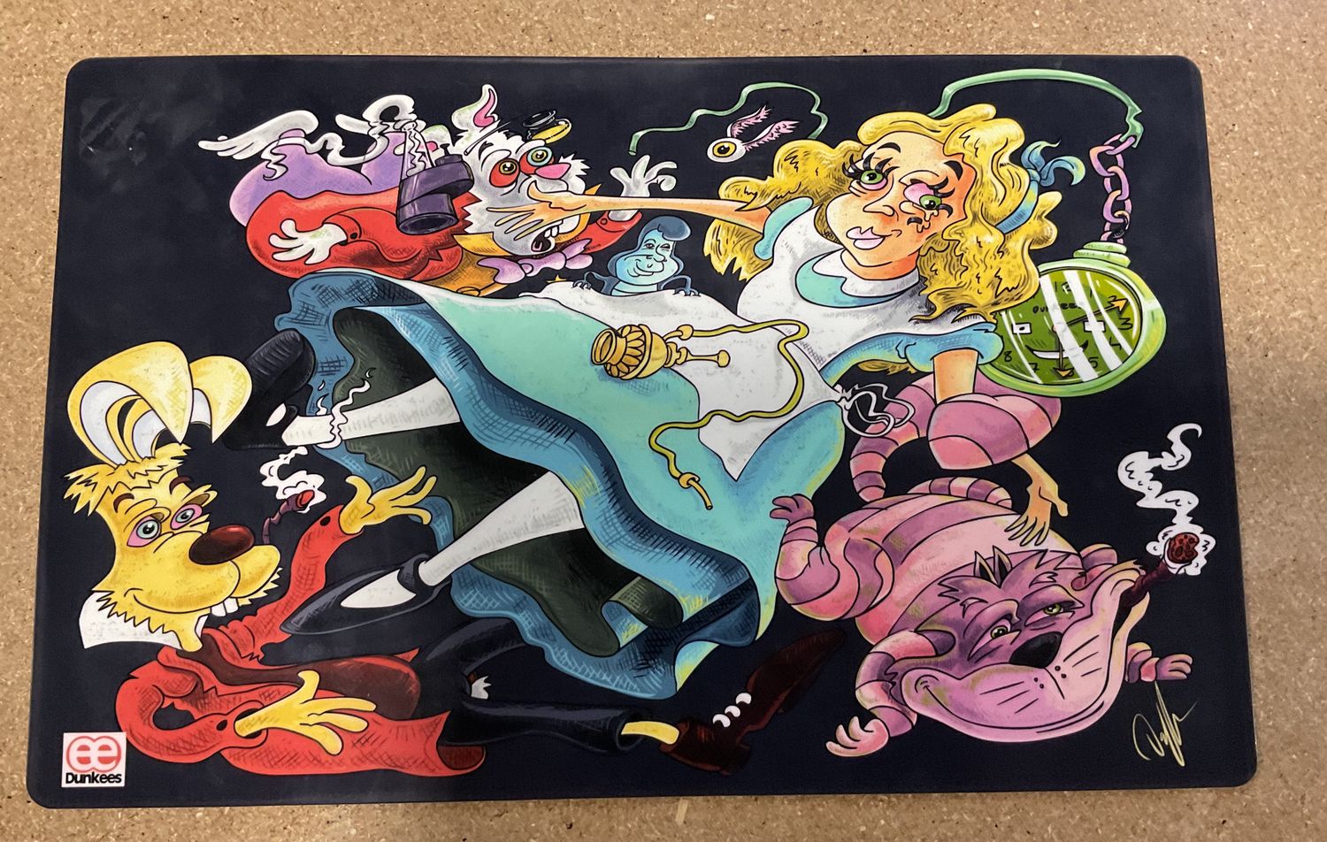 Dunkees Dab Mat, Design: Down the Hole