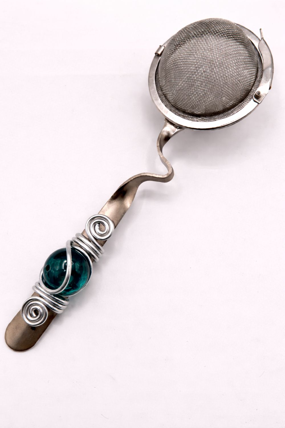 Tea Ball Mesh w Cup Rest Handle, Color: Transparent Teal