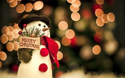 12 #Noël personnalisé          Delarue à Nice propose des idées cadeaux personnalisées pour Noël. Sublimez vos fêtes avec des cadeaux uniques livrés dans toute la France.