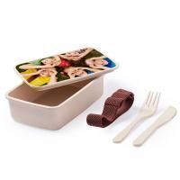 Boîte à lunch avec couverts  les prix entre  30.00€  à  25.50€