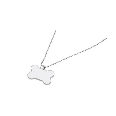Deux Collier avec médaillon forme os  prix entre  25.00 €  à 17.50 €