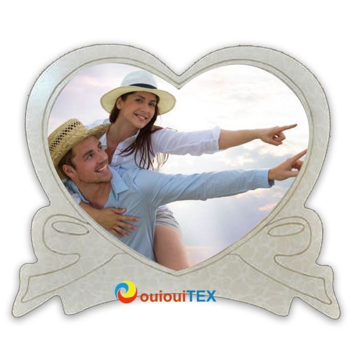 Cadre photo en MDF avec revêtement à effet cristal rectangle avec contour en vague 25*30cm   Les tarifs entre    28.00  € à   19.60  €