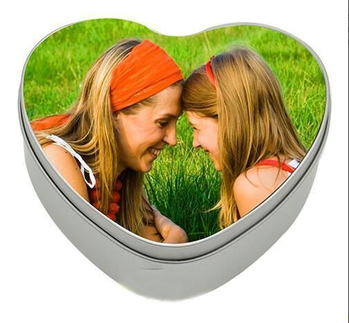 Boîte à cadeau bonbon ou autre forme cœur  Les tarifs entre    40.00 € à  24.00  €