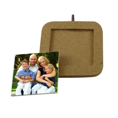 cadres photo dessous de plat en liège -avec un carrelage 10,8 x 10,8 cm  Les tarifs entre    24.00  € à  16.80€