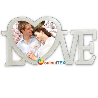 Cadre photo en MDF avec revêtement à effet cristal forme &quot;LOVE&quot; 20.5*40cm  Les tarifs entre    28.00 € à  19.60   €