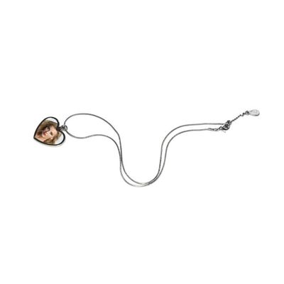 colliers avec pendentif coeur  prix entre : 21.00€ à 17.70€