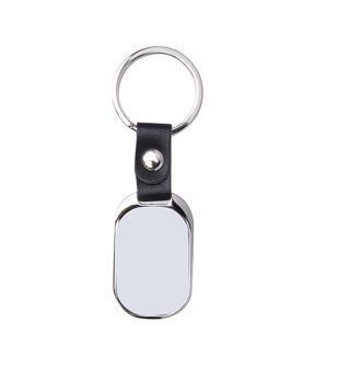 trois porte-clés en métal rectangle arrondi avec attache similicuir 2.8 x 7 cm