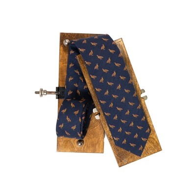 Country Game Tie