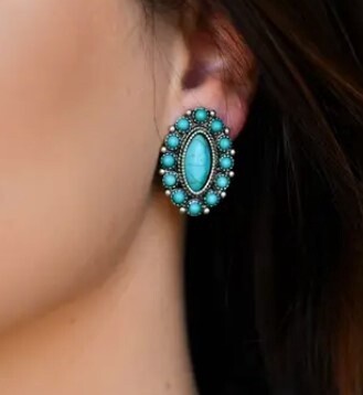 E774 Elongated Turquoise Post E