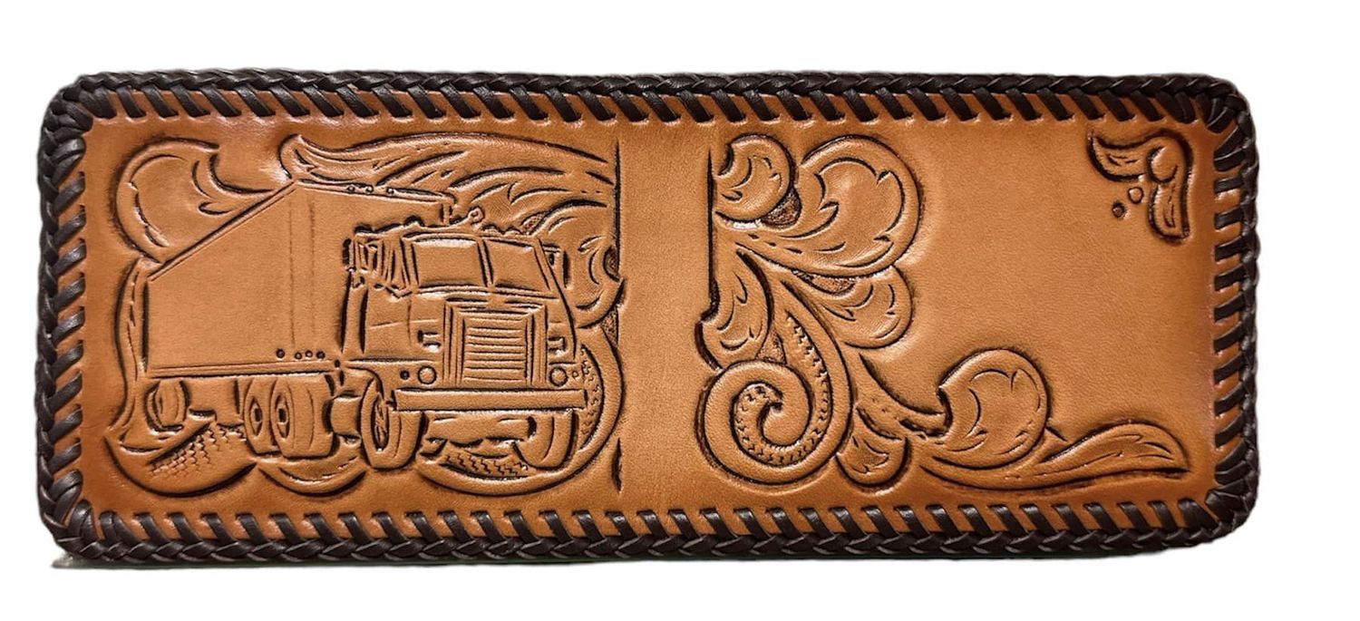 405-90 Laced Bifold W/Semi Truc, Colour: Semi Truck, Size: Made in USA