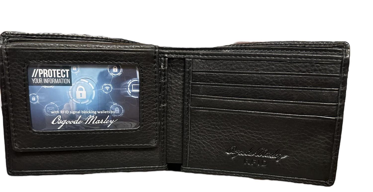 1241 RFID Security Passcase W/Zipper, Colour: Black