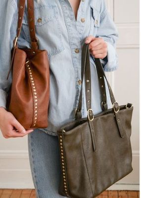 L8239 Shelby Conv. Stud Tote
