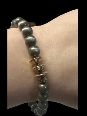 BR1445T Stretch Bracelet Faux Navajo /beads W/3Gold Disc Accent