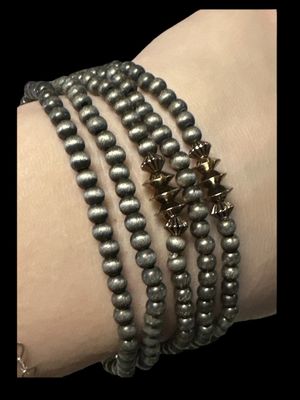 BR1446 5 Strand Stretch Bracelet Set Navajo Beads and Silver Discs