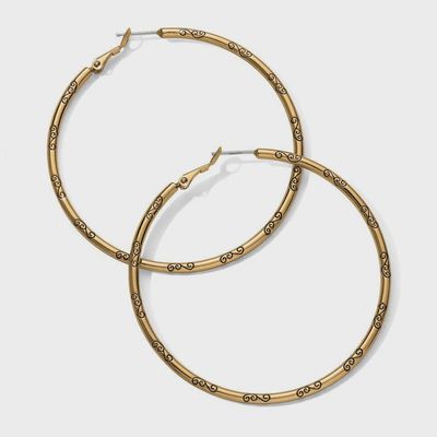 JE0040 Grande Hoop Charm Earrin